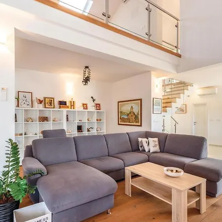 Apartament Three-bedroom In