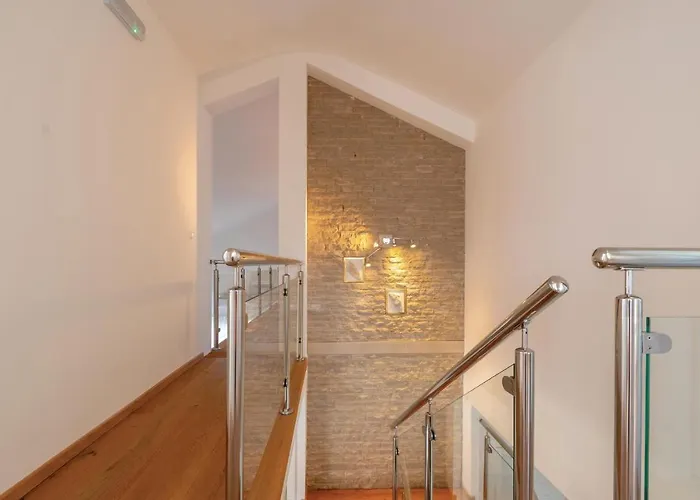 Apartament Three-bedroom In *