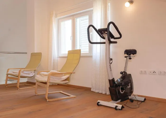 Three-bedroom In Apartament *