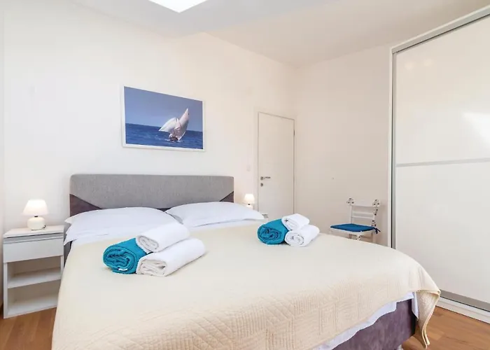 Apartament Three-bedroom In *