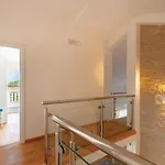 Three-bedroom In Apartmán Lumbarda
