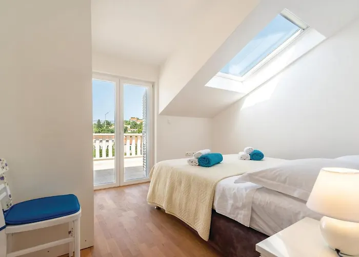 Appartement Three-bedroom In Lumbarda