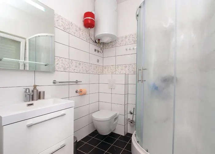 Three-bedroom In * Lumbarda